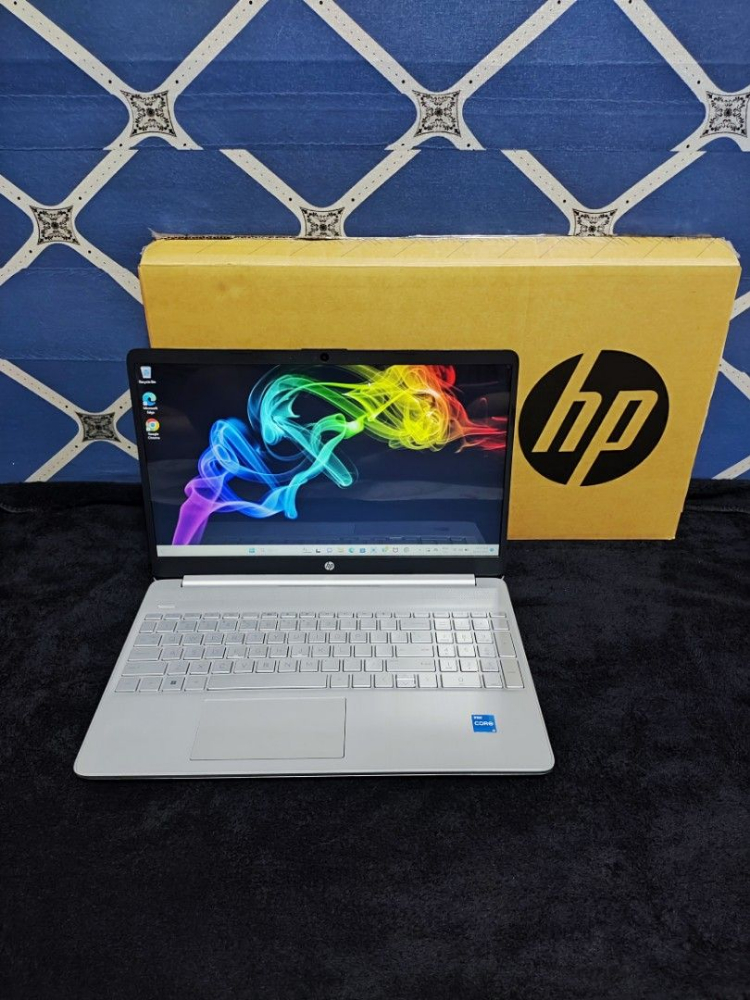 HP 15s Core i7 12th Gen (8GB RAM/512GB SSD/FHD/15.6" (39.6 cm)/Windows 11/MS Office/Backlit Keyboard/Silver/